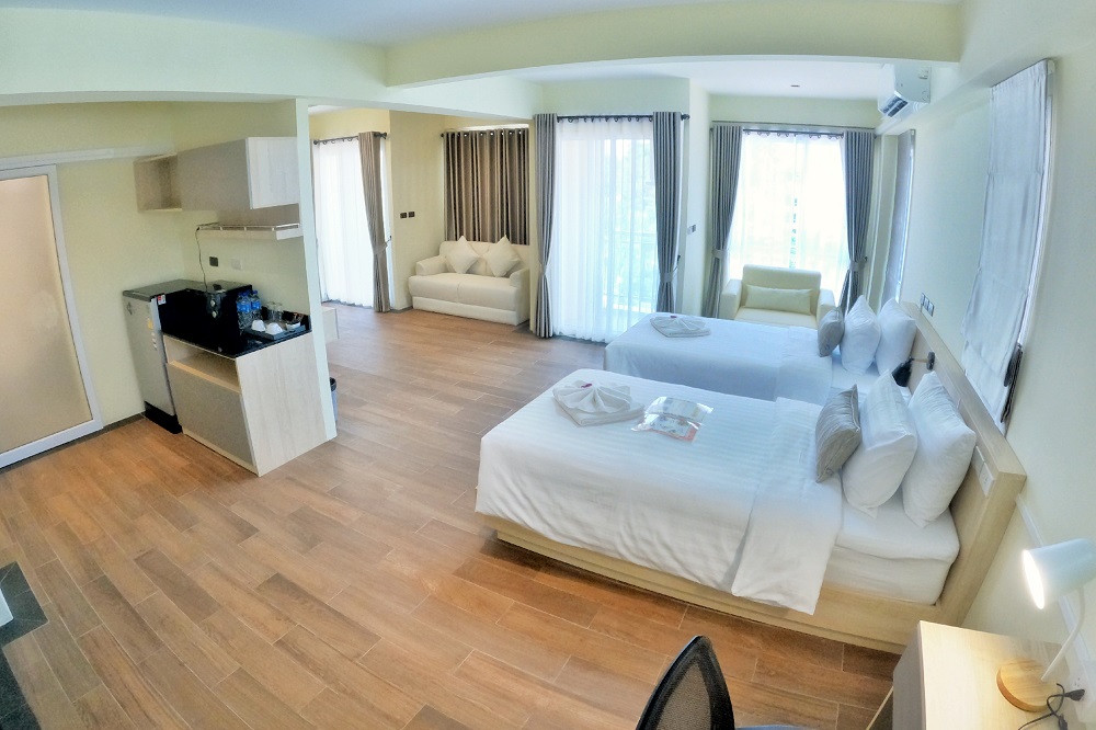 The Chiva khao yai